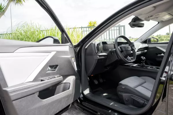 Opel Astra 1.5 D Elegance 15