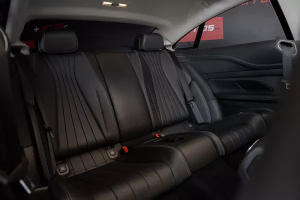 Mercedes-Benz E 220 d AMG Line Aut. 26