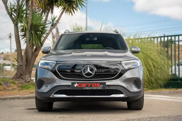 Mercedes-Benz EQB 250 Electric Art 2