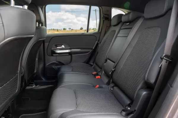 Mercedes-Benz EQB 250 Electric Art 20