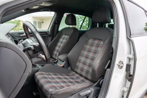 Volkswagen Golf 2.0 TSi GTI EDITION 35 DSG 15