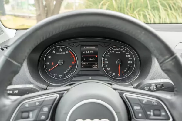 Audi Q2 30 TFSI Design S tronic 9