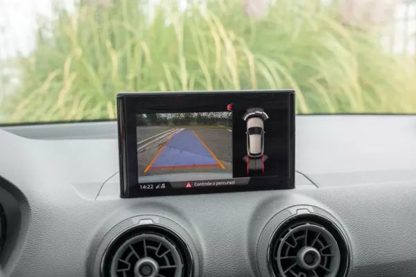 Audi Q2 30 TFSI Design S tronic 12