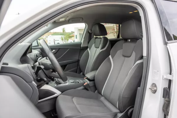 Audi Q2 30 TFSI Design S tronic 18