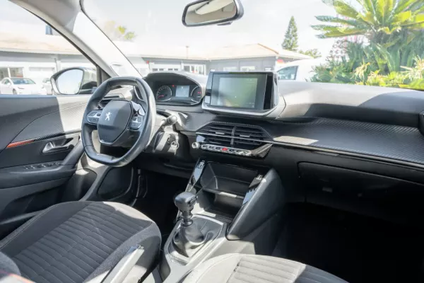 Peugeot 2008 1.5 BlueHDi Active 13