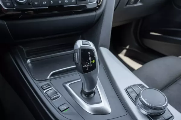 BMW 320 d Touring Line Luxury Auto 17