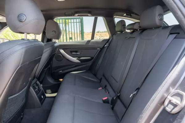 BMW 320 d Touring Line Luxury Auto 23