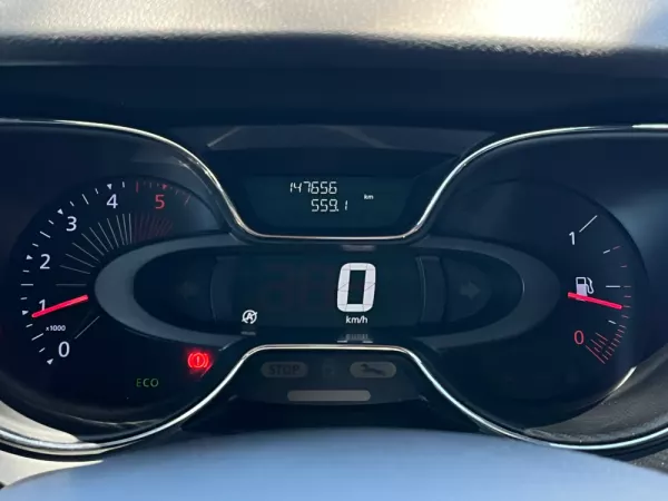 Renault Captur 1.5 dCi 9