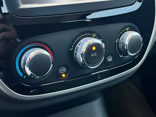 Renault Captur 1.5 dCi 14