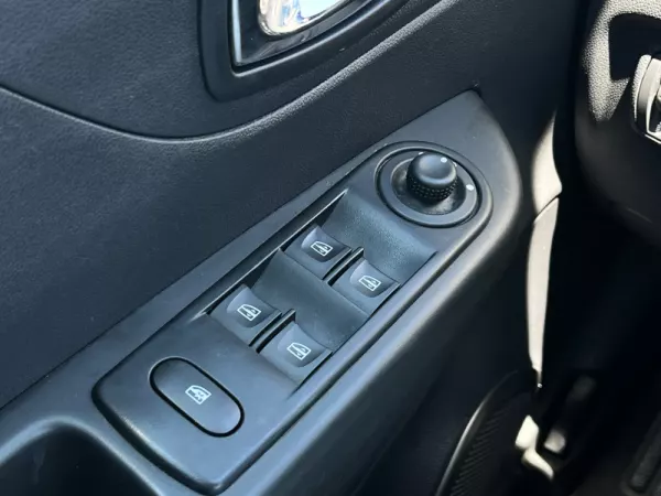 Renault Captur 1.5 dCi 19