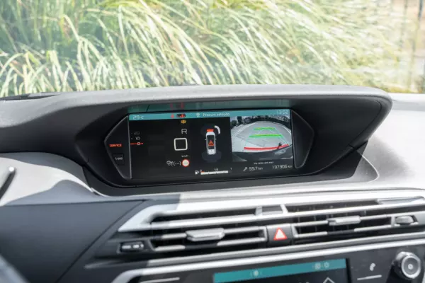 Citroën Grand C4 Spacetourer 1.5 BlueHDi Shine EAT8 10