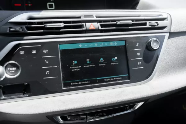 Citroën Grand C4 Spacetourer 1.5 BlueHDi Shine EAT8 13