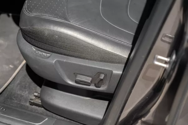 Citroën Grand C4 Spacetourer 1.5 BlueHDi Shine EAT8 19