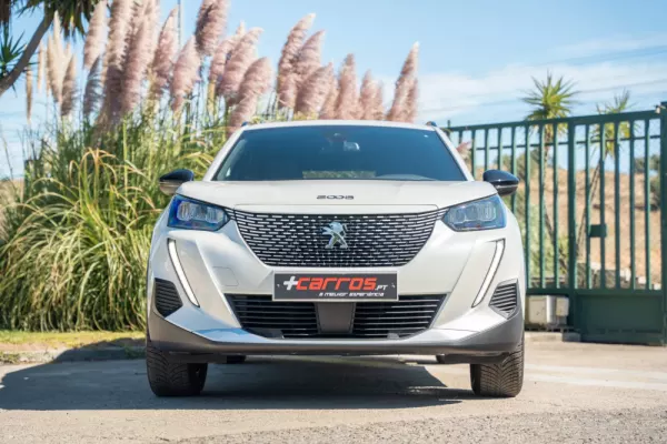 Peugeot e-2008 50 kWh Allure Pack 4