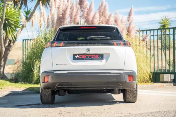 Peugeot e-2008 50 kWh Allure Pack 5