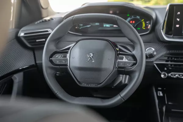 Peugeot e-2008 50 kWh Allure Pack 10