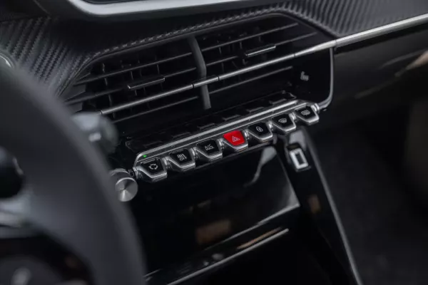 Peugeot e-2008 50 kWh Allure Pack 16