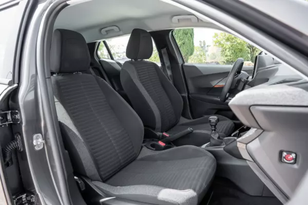 Peugeot 2008 1.5 BlueHDi Active Pack 18