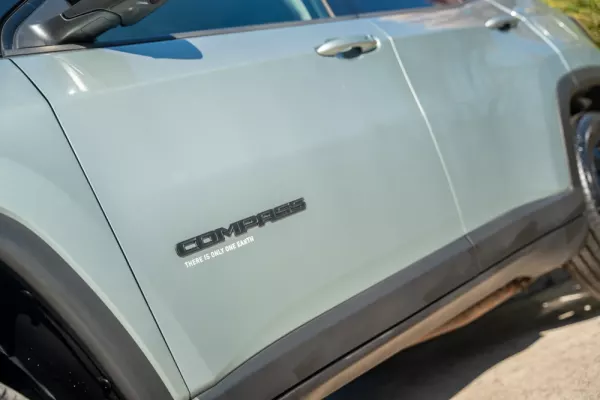 Jeep Compass 1.3 TG 4Xe Upland 3