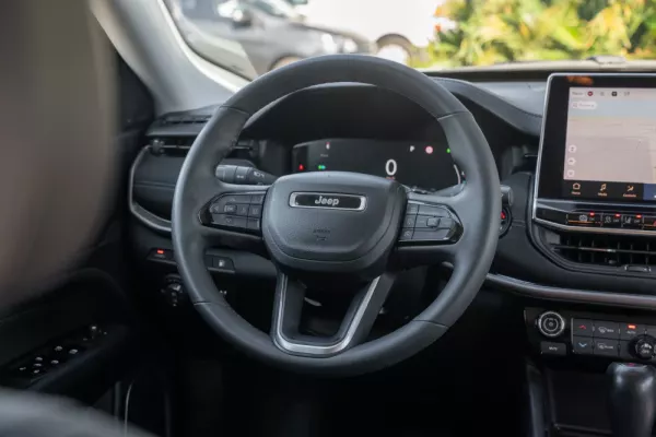 Jeep Compass 1.3 TG 4Xe Upland 9