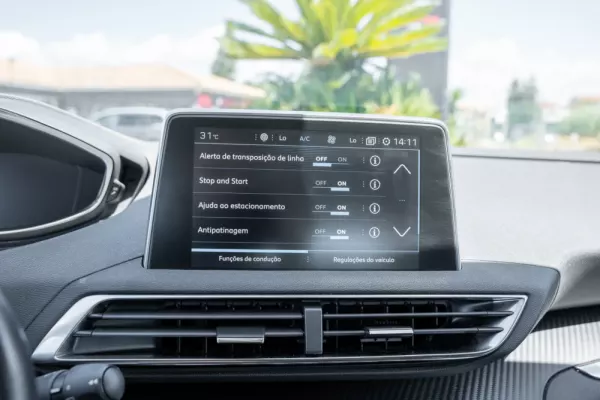 Peugeot 3008 1.5 BlueHDi Allure 13