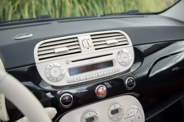 Fiat 500C 0.9 TwinAir Lounge S&S 8