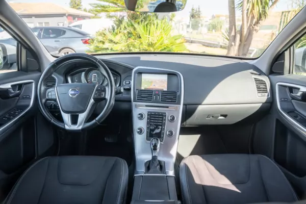Volvo XC 60 2.0 D3 Summum Geartronic 5