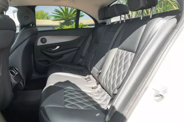 Mercedes-Benz E 220 d AMG 21