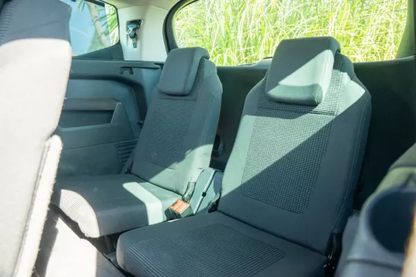 Peugeot 5008 1.6 E-HDi 7L SE Style 2-Tronic 18