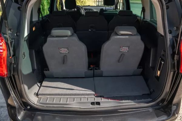 Peugeot 5008 1.6 E-HDi 7L SE Style 2-Tronic 19