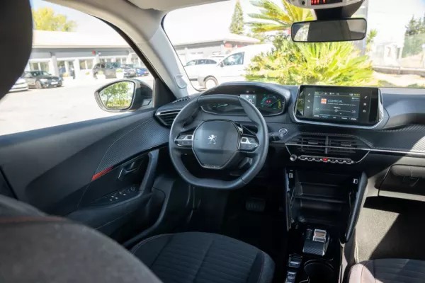 Peugeot e-2008 50 kWh Active Pack 18
