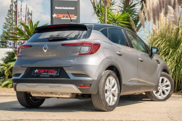 Renault Captur 1.6 E-Tech Plug-In Intens 4
