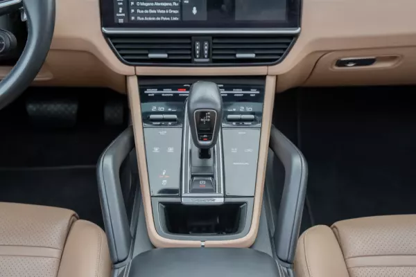 Porsche Cayenne E-Hybrid Platinum Edition 18