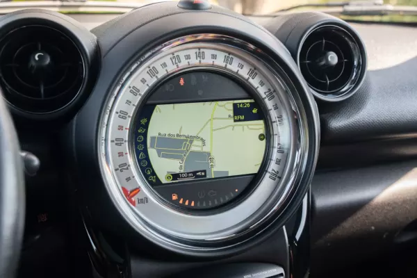 MINI Paceman Cooper D 8