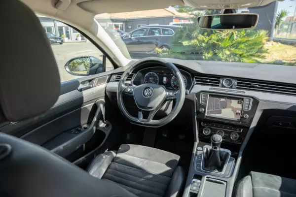 Volkswagen Passat Variant 8