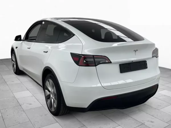 Tesla Model Y Tração Traseira 4