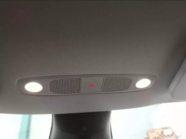 Tesla Model Y Tração Traseira 9