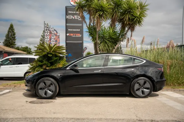 Tesla Model 3 Long-Range Dual Motor AWD 6