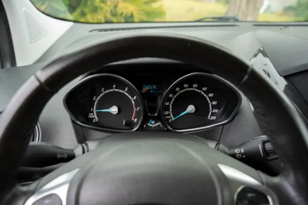 Ford Tourneo Courier 1.0 EcoBoost Ambiente 10