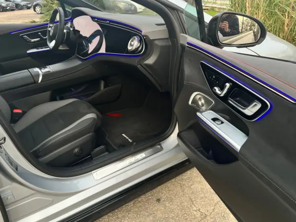 Mercedes-Benz EQE 53 AMG 4Matic + 12
