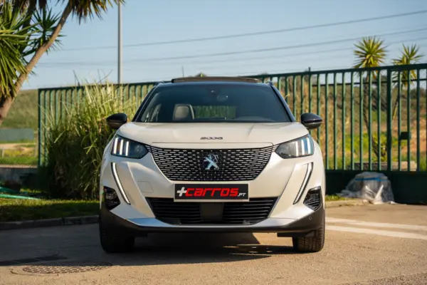 Peugeot e-2008 50 kWh GT 6