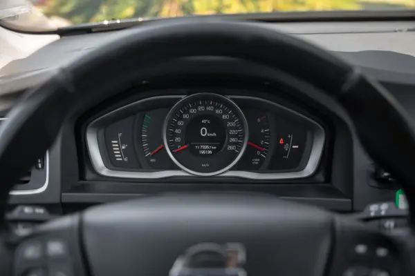Volvo V60 2.0 D2 Momentum 10