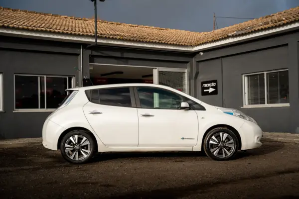 Nissan Leaf Tekna 30 kWh 5