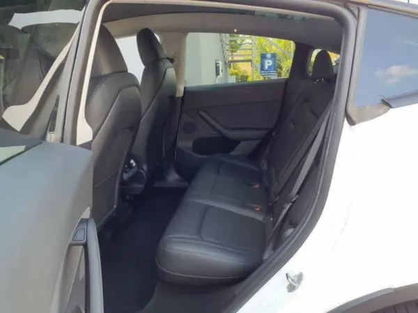 Tesla Model Y Tração Traseira 6