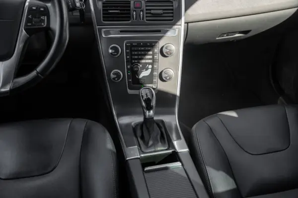 Volvo XC 60 2.0 D4 Volvo Ocean Race Geartronic 14