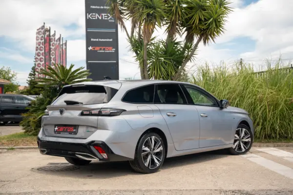Peugeot 308 SW 1.6 Hybrid Allure e-EAT8 9