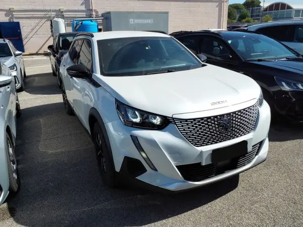 Peugeot e-2008 Allure Pack 1