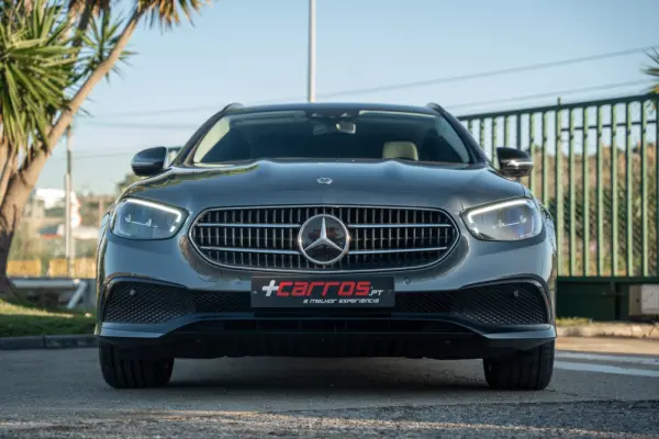 Mercedes-Benz E 300 de Avantgarde 4Matic 3