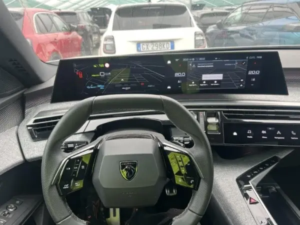 Peugeot E-3008 73 kWh GT 7