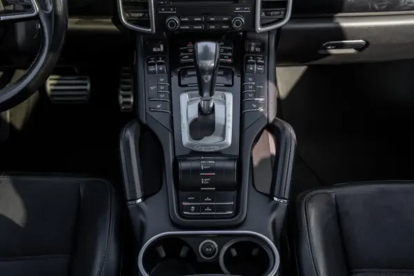 Porsche Cayenne S E-Hybrid 16